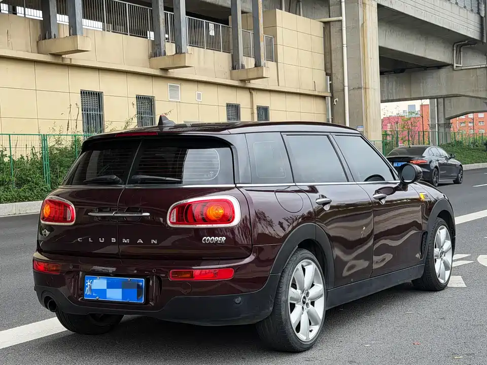 MINI CLUBMAN