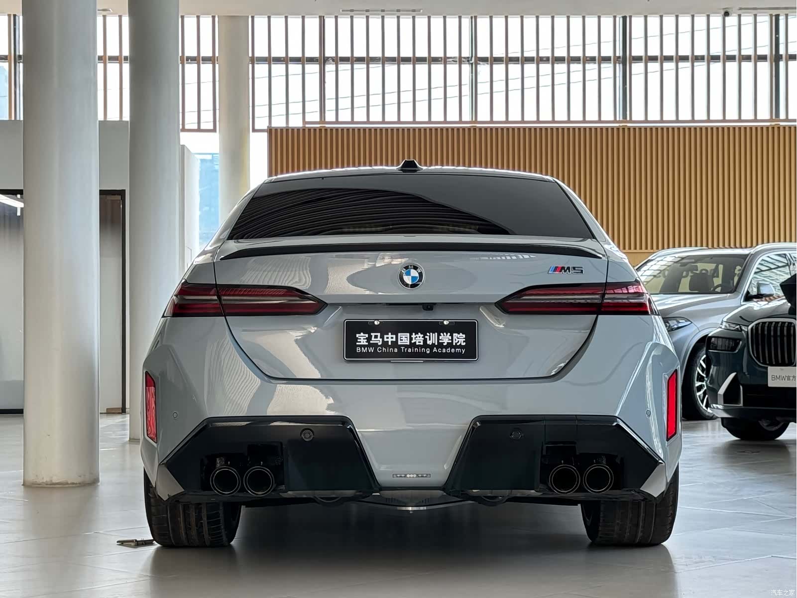 BMW M5, 1900 16