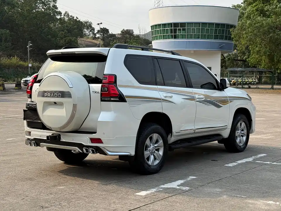 Toyota Prado