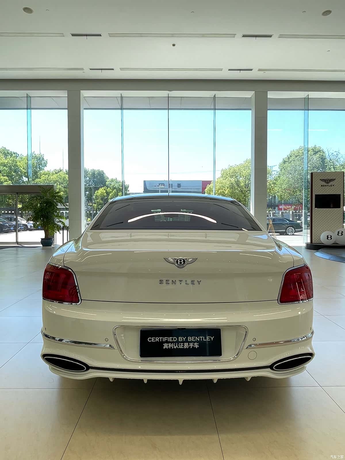 Bentley Flying Spur, 2025 7