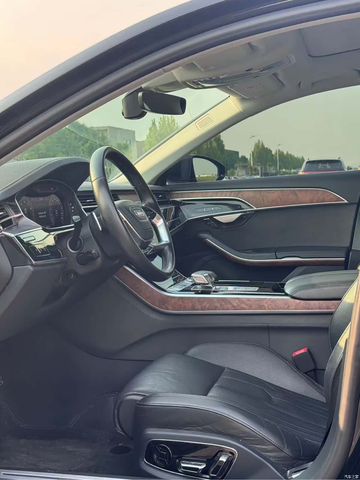 Audi A8L, 2021 все фото