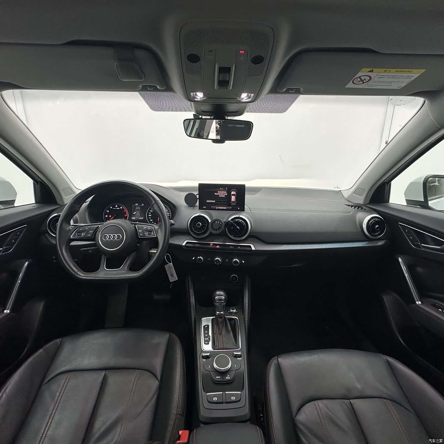 Audi Q2L, 2022 10
