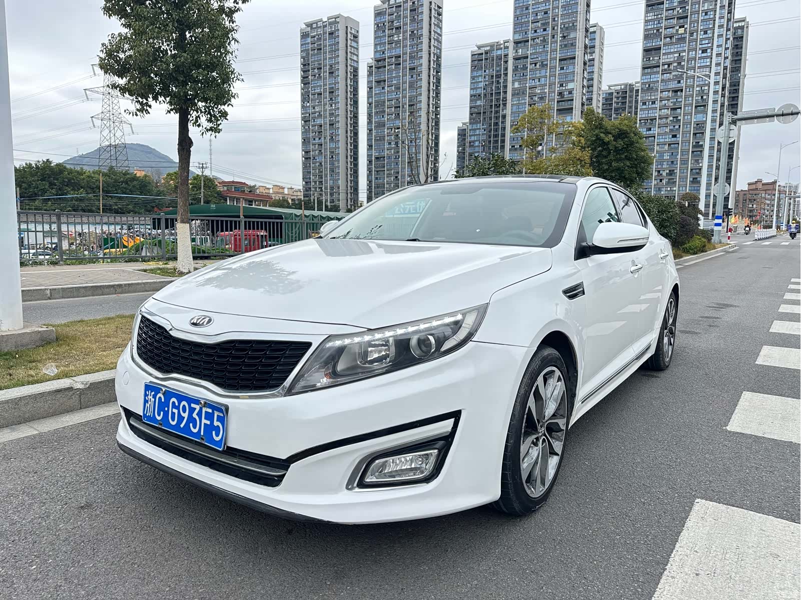 Kia K5, 2014 1