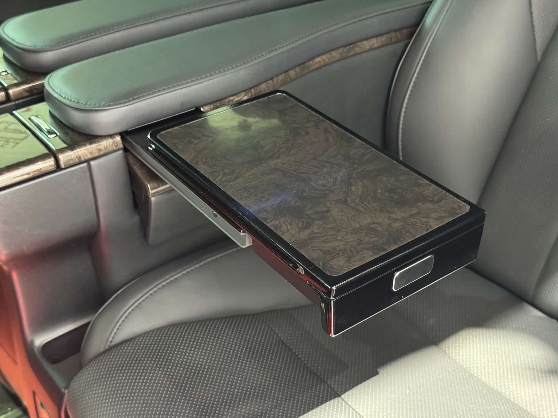 Toyota Vellfire, 2021 24