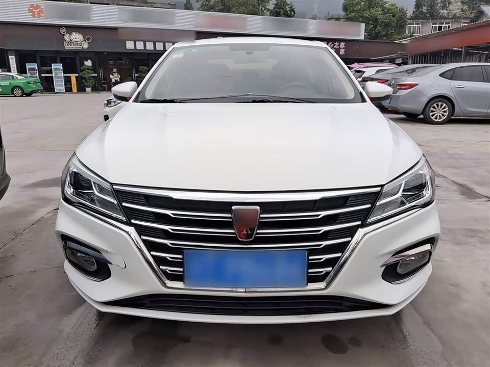 Roewe i5