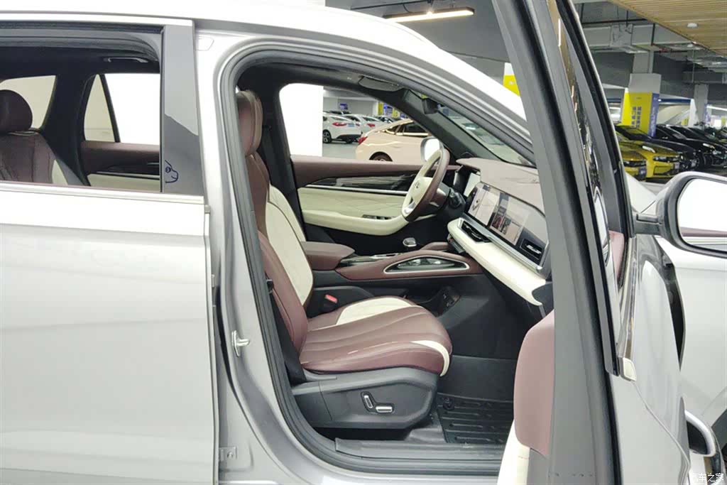 Geely Xingyue L, 2022 8