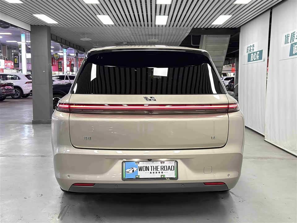 Li Auto Ideal L8