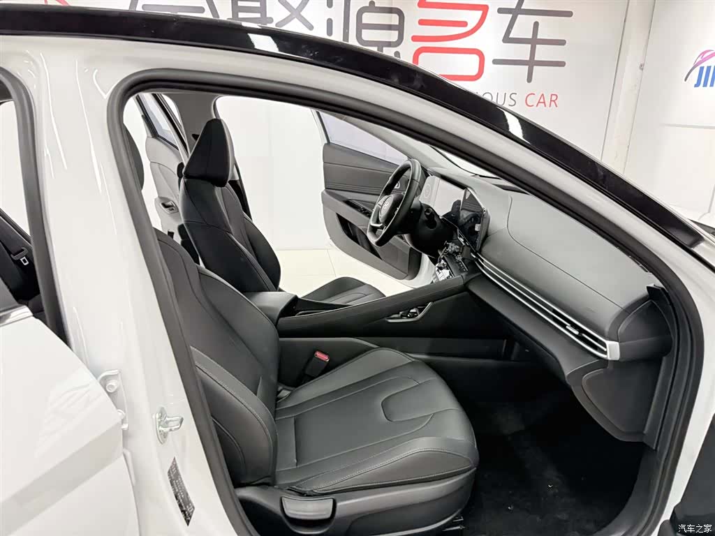 Hyundai Elantra, 2024 16