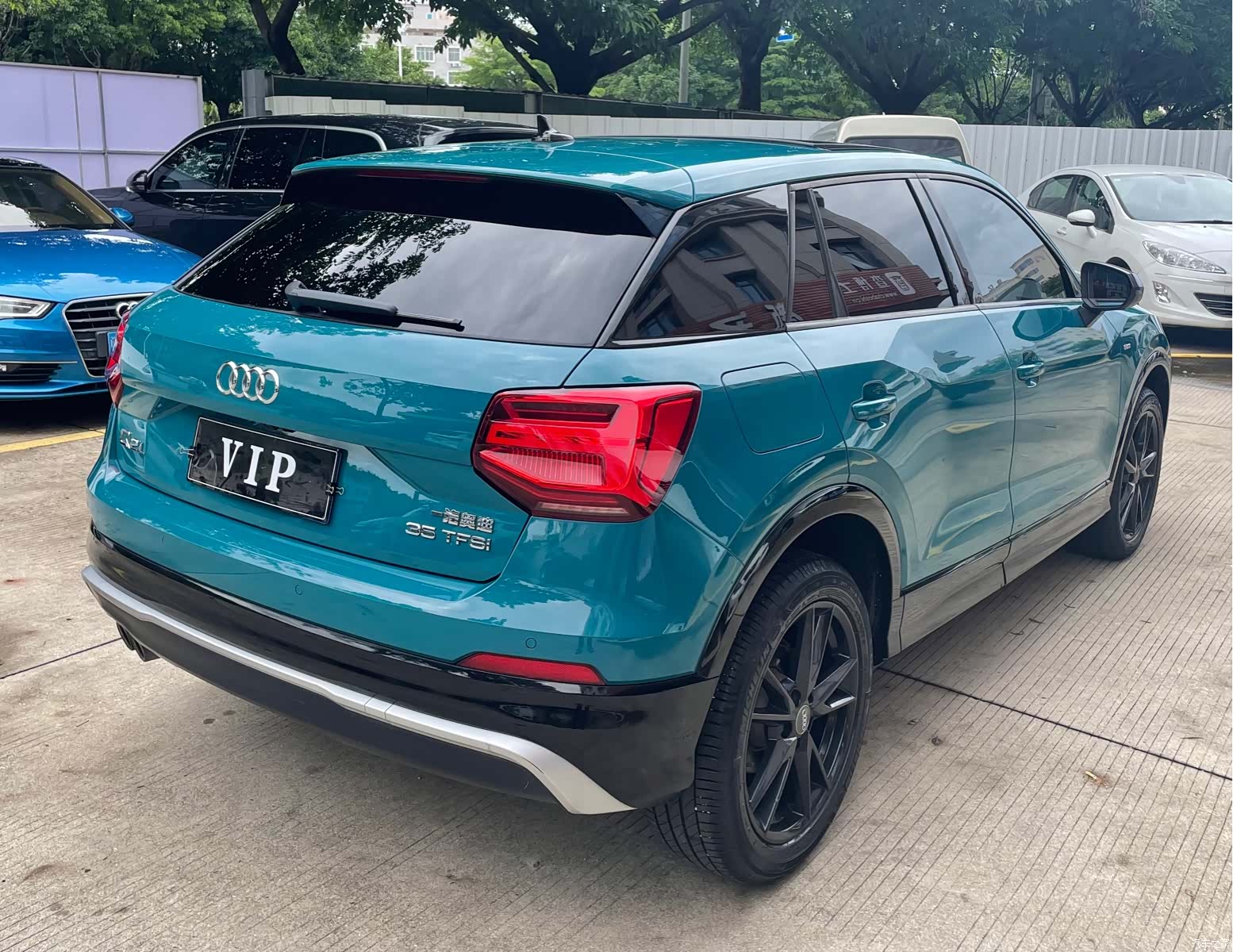 Audi Q2L, 2019 4