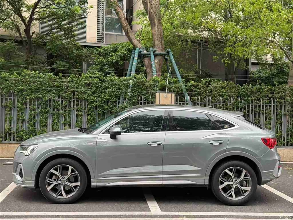 Audi Q3, 2021 2
