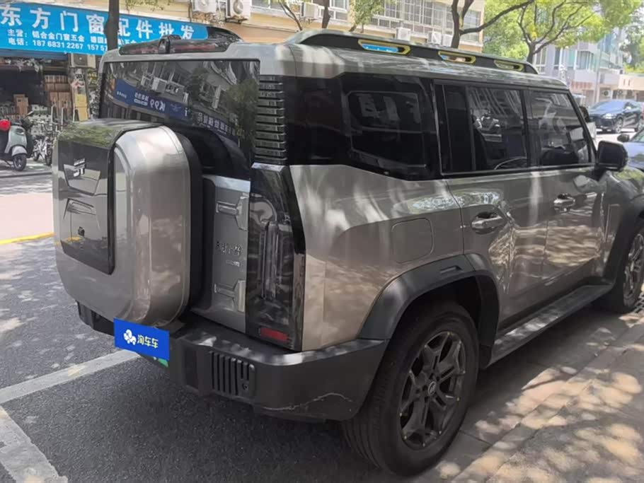 Jetour Jet Traveler C-DM