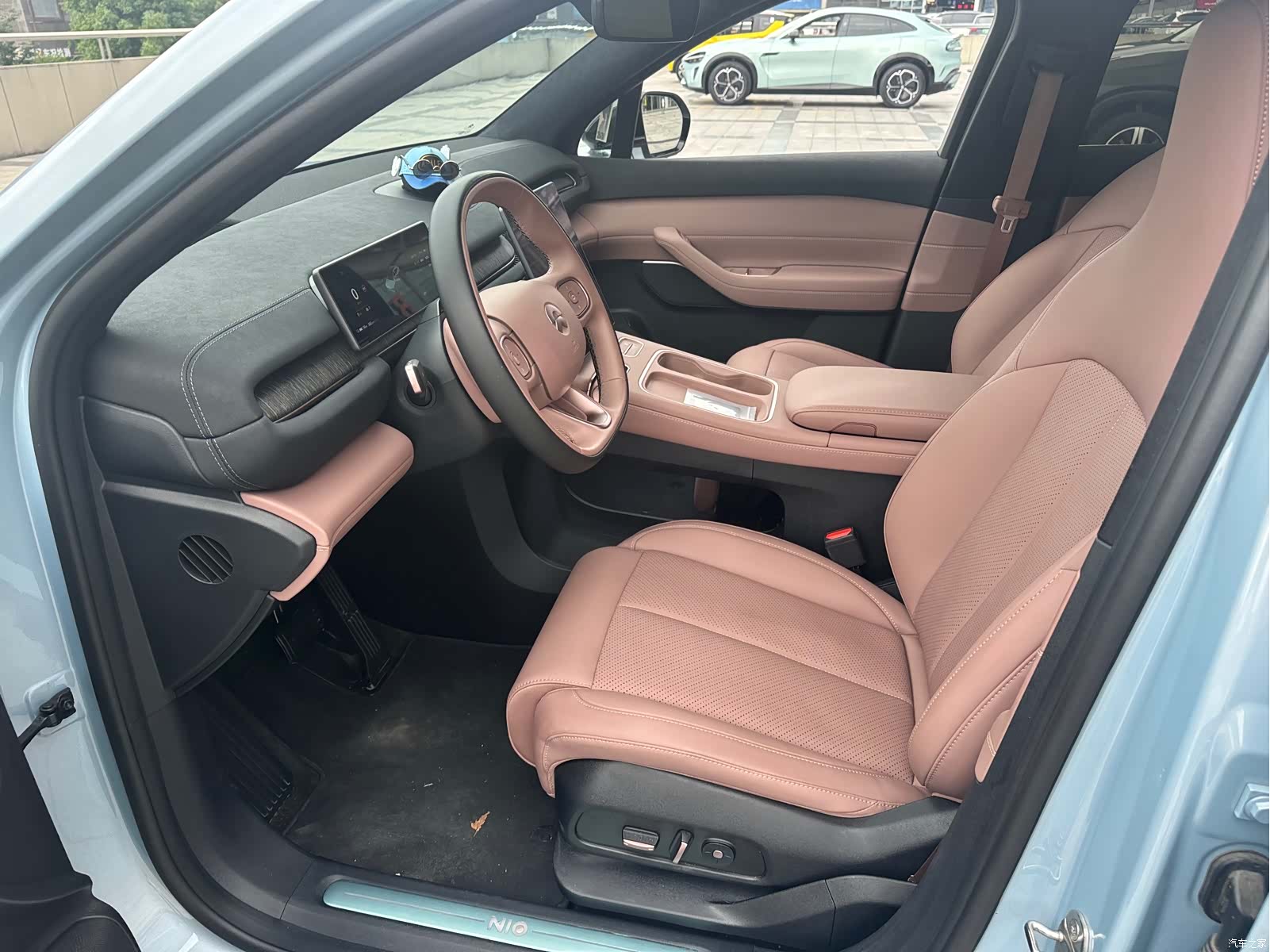 NIO EC6, 2024 9