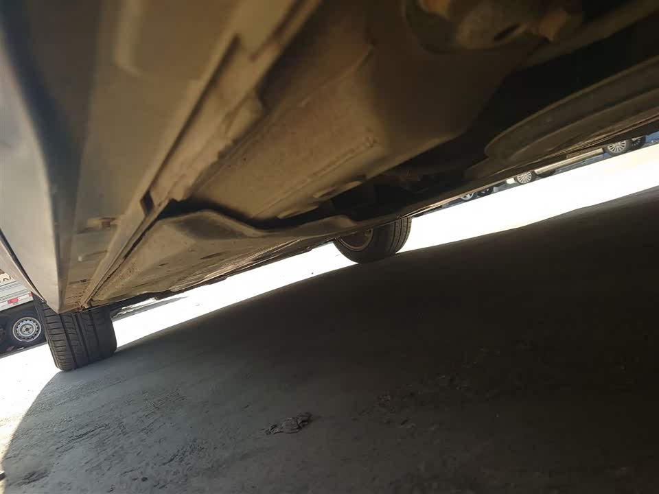 Volkswagen T-ROC exploring Songs