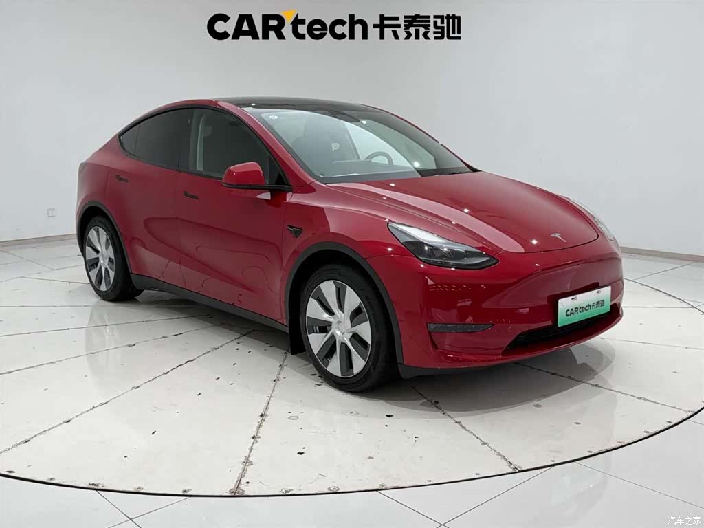 Tesla Model Y, 2021 4