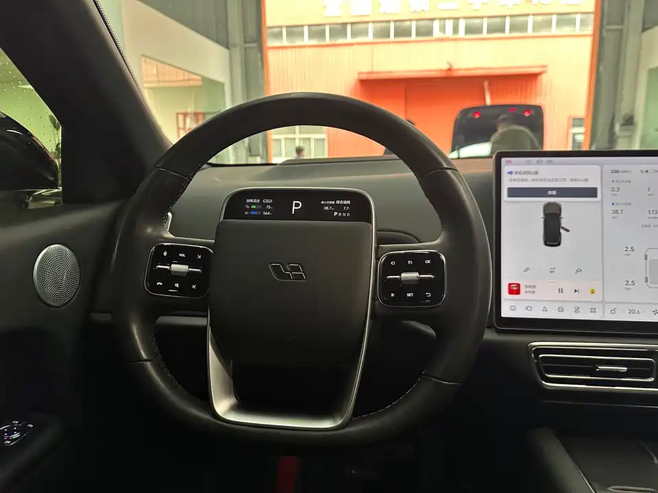 Li Auto Ideal L8