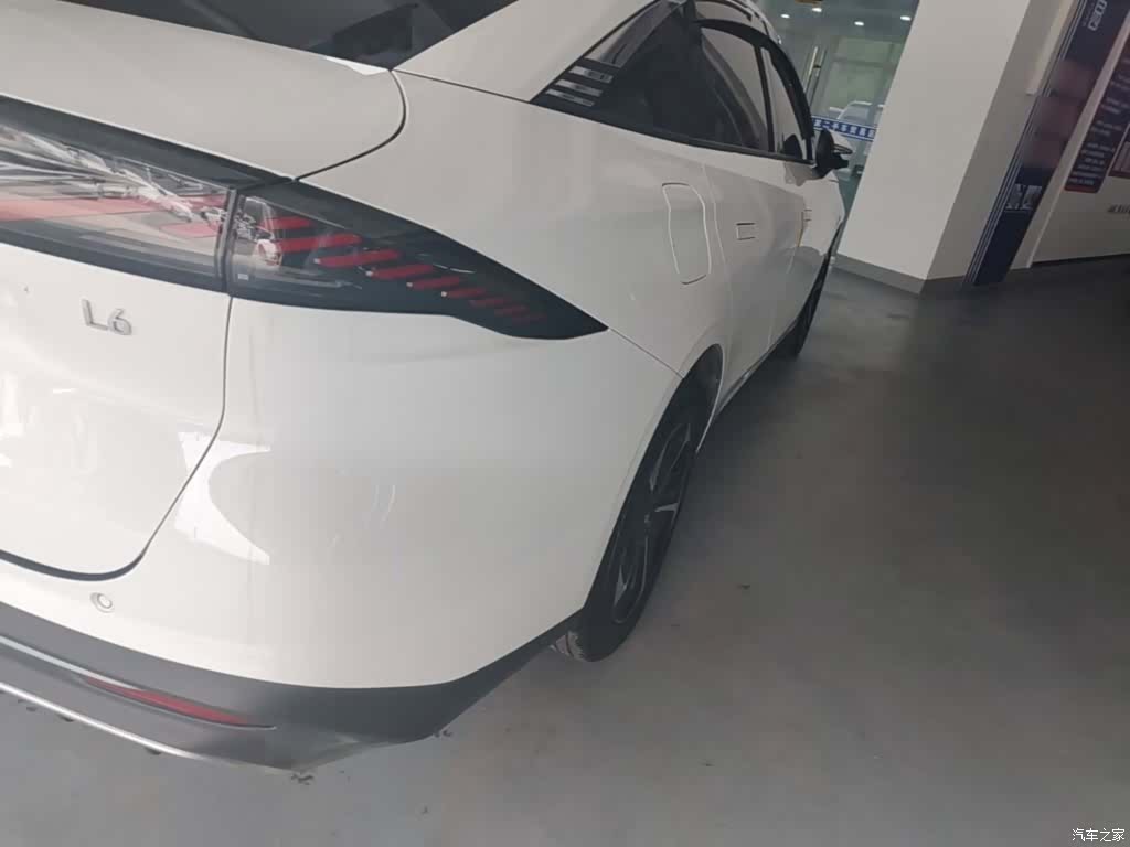 Geely Galaxy L6, 2024 8