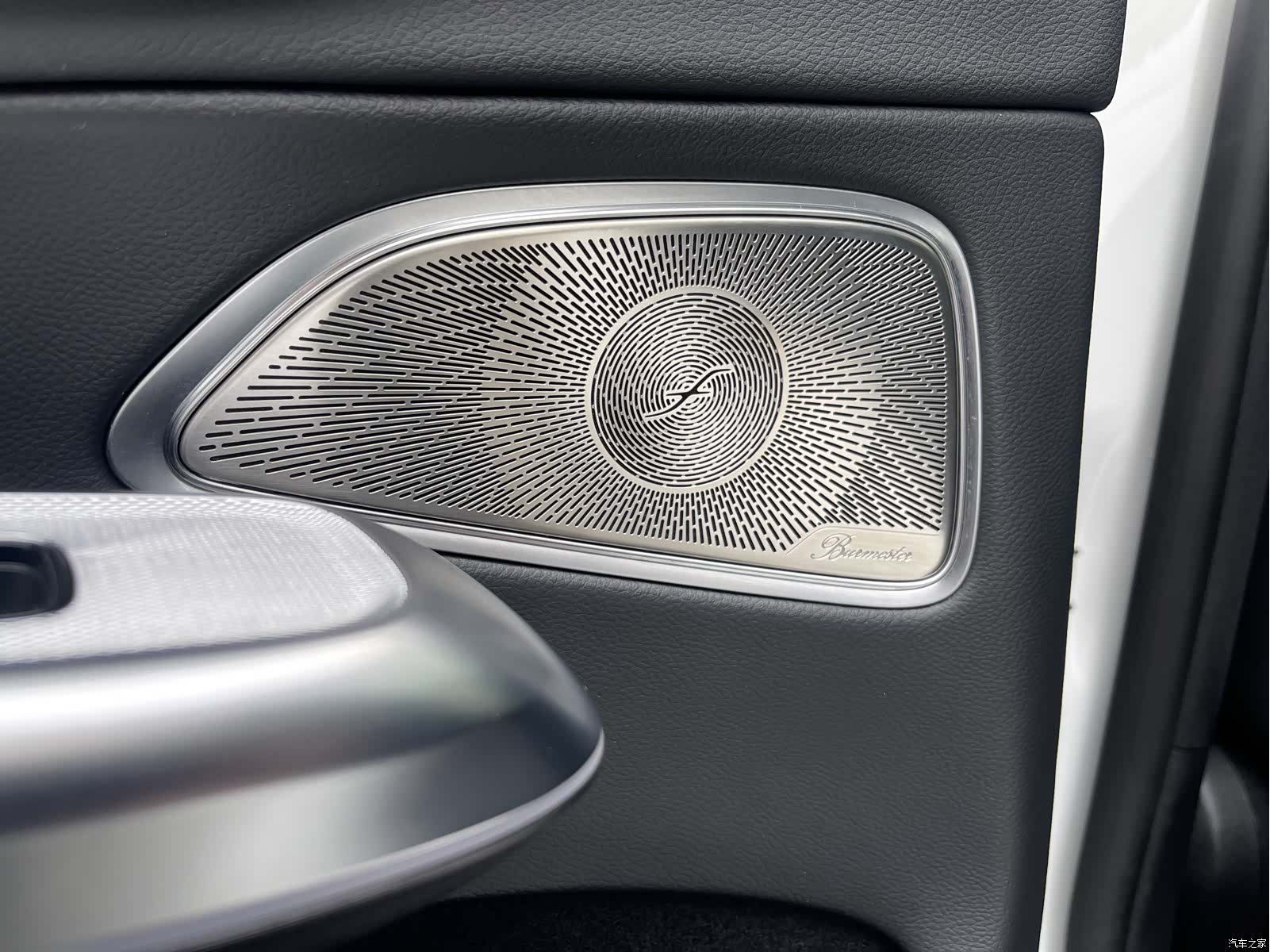 Mercedes-Benz E-Class, 2024 16