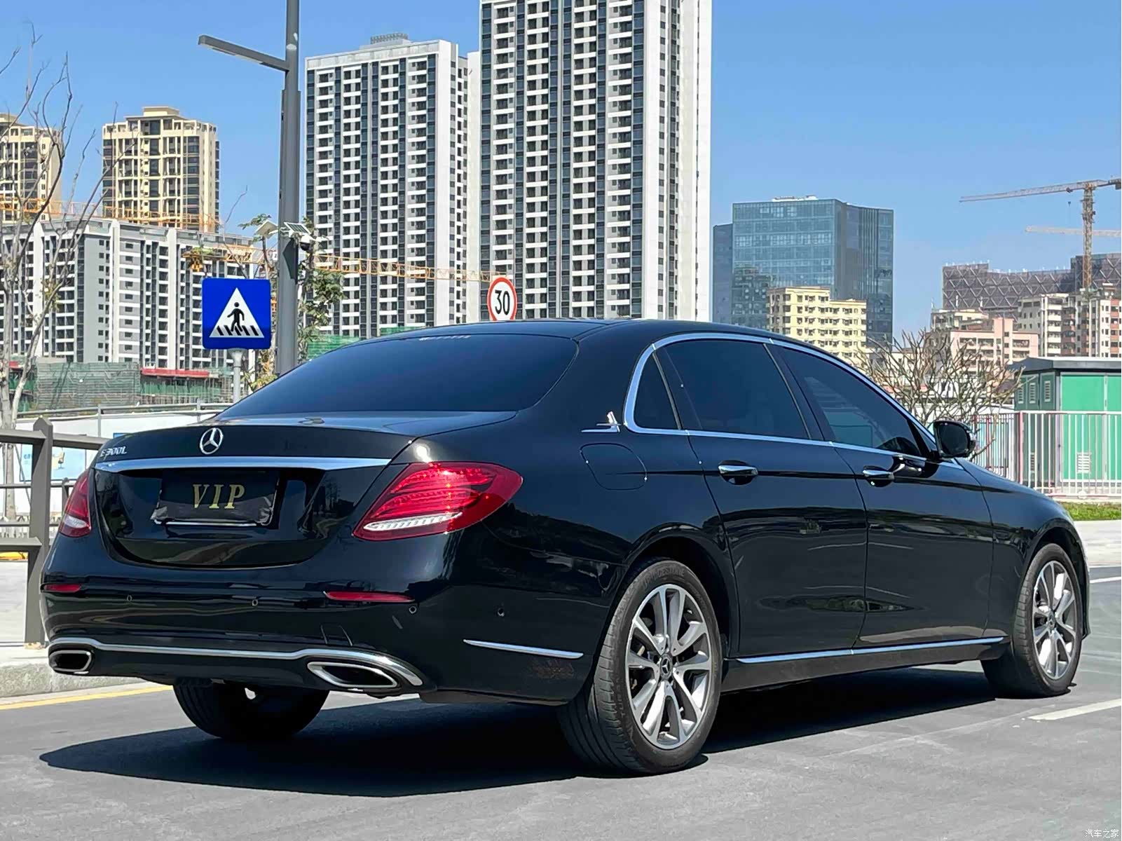 Mercedes-Benz E-Class, 2019 19