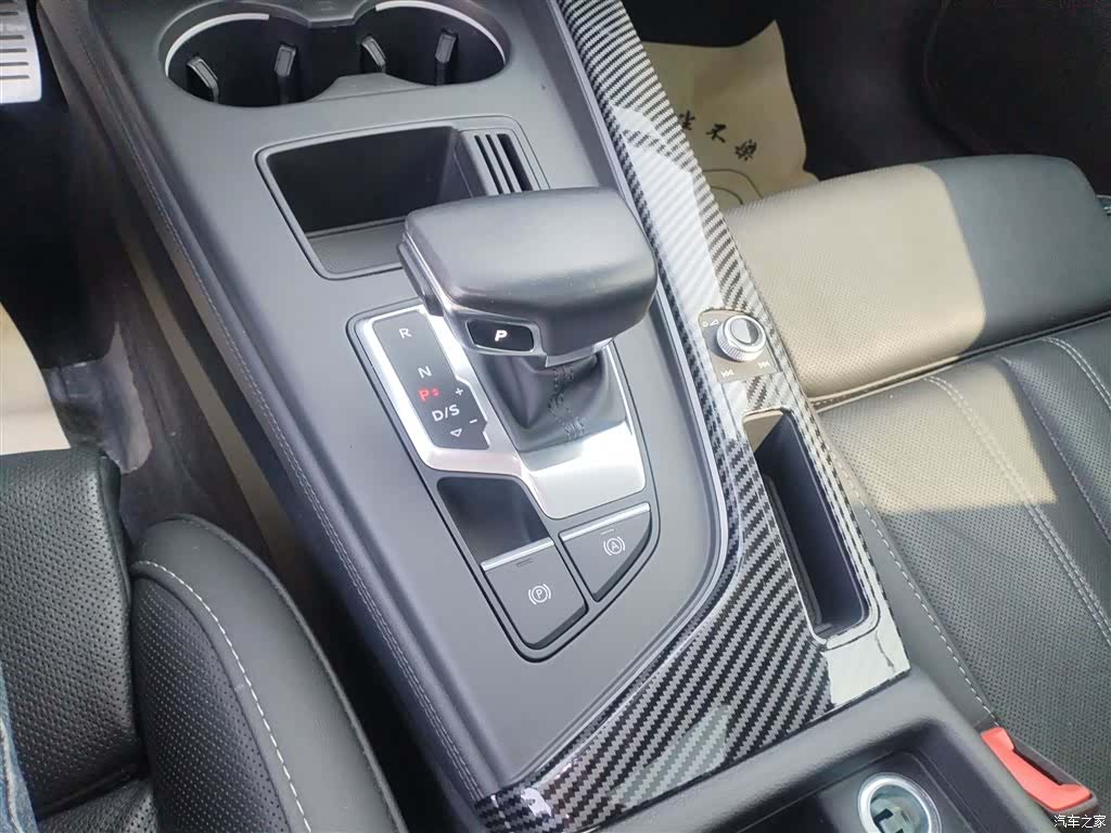 Audi A4L, 2023 14
