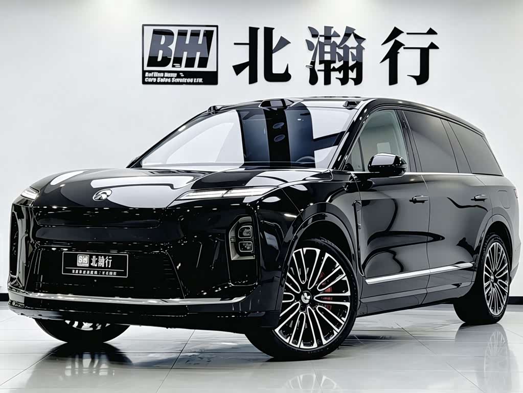 NIO ES8