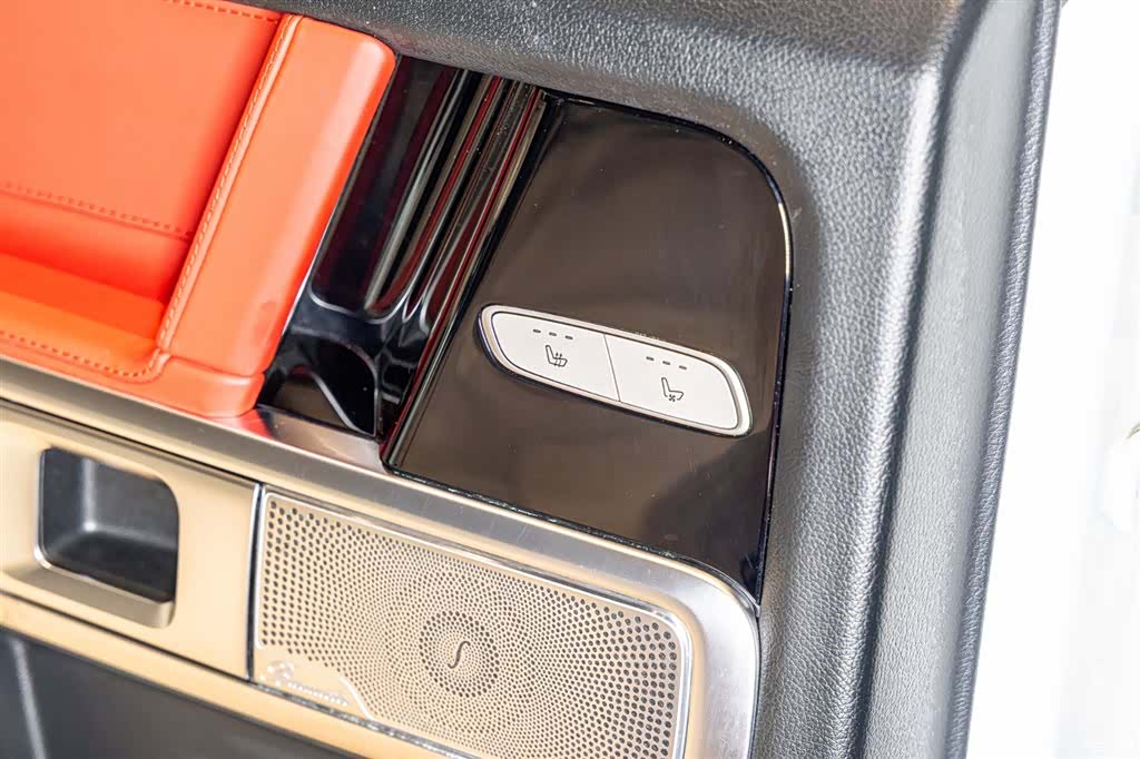 Mercedes-Benz G-Class, 2020 16