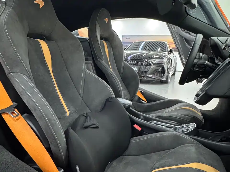 McLaren 570