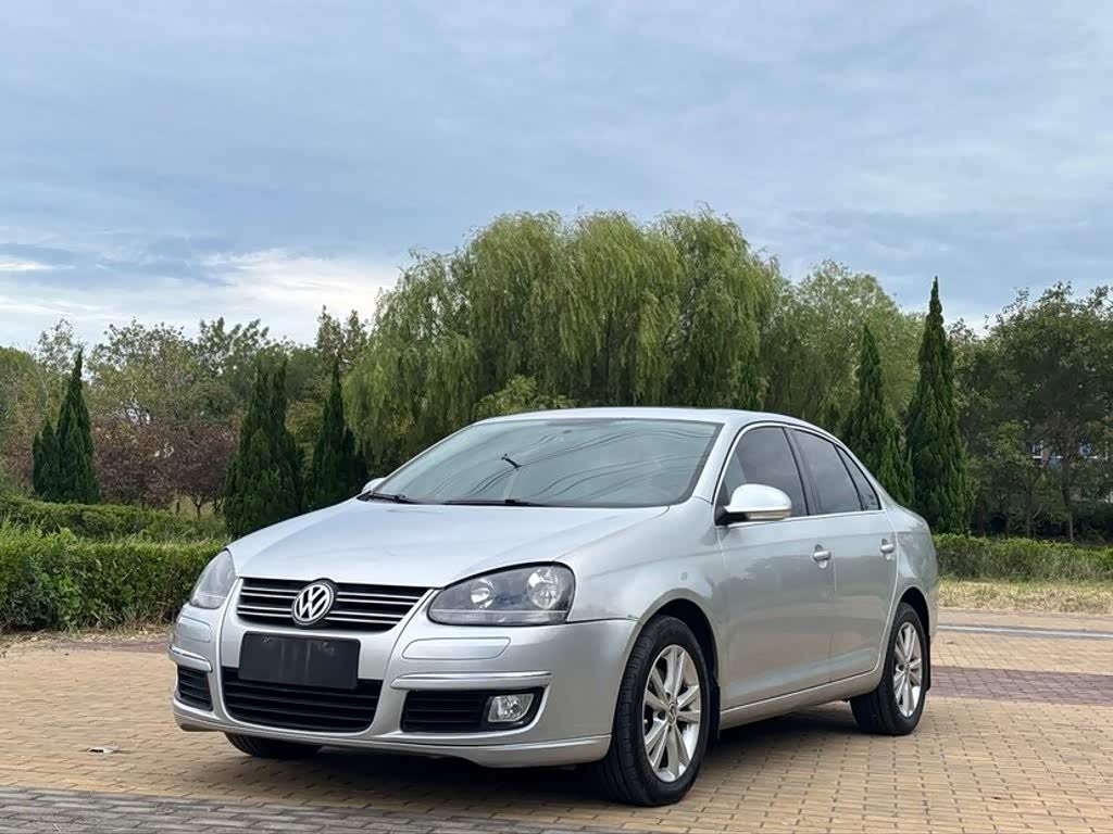 Volkswagen Sagitar 2011 1.4TSI AT Luxury