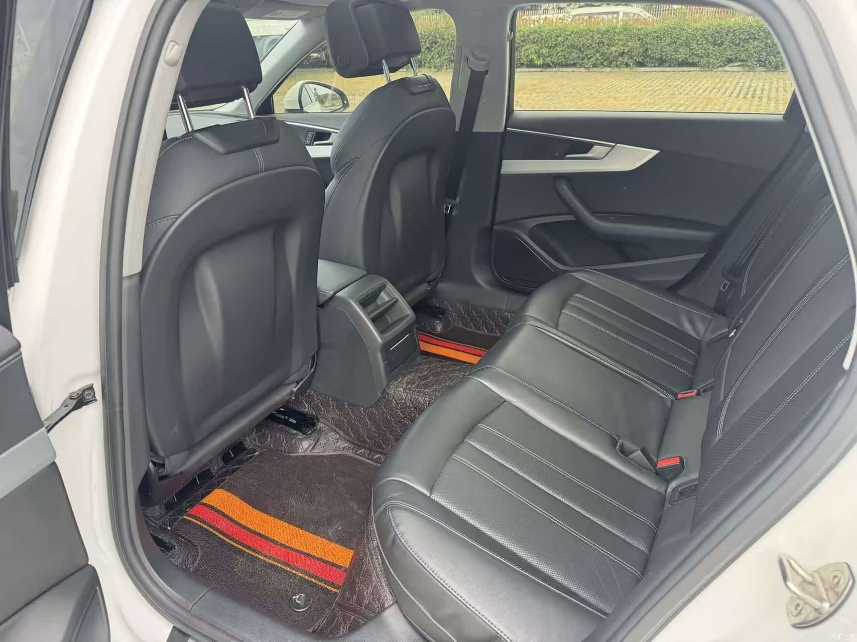 Audi A4L, 2022 11