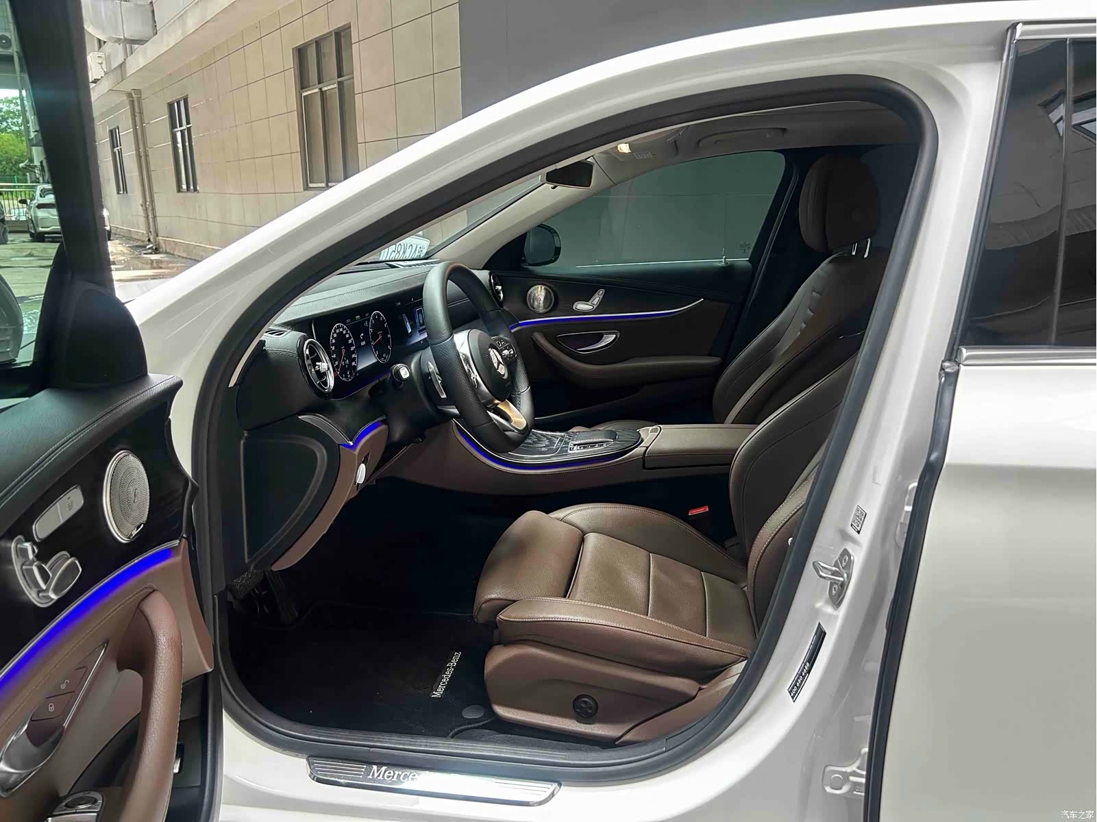 Mercedes-Benz E-Class, 2019 11