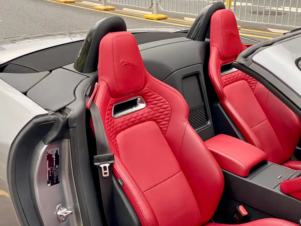Jaguar F-TYPE