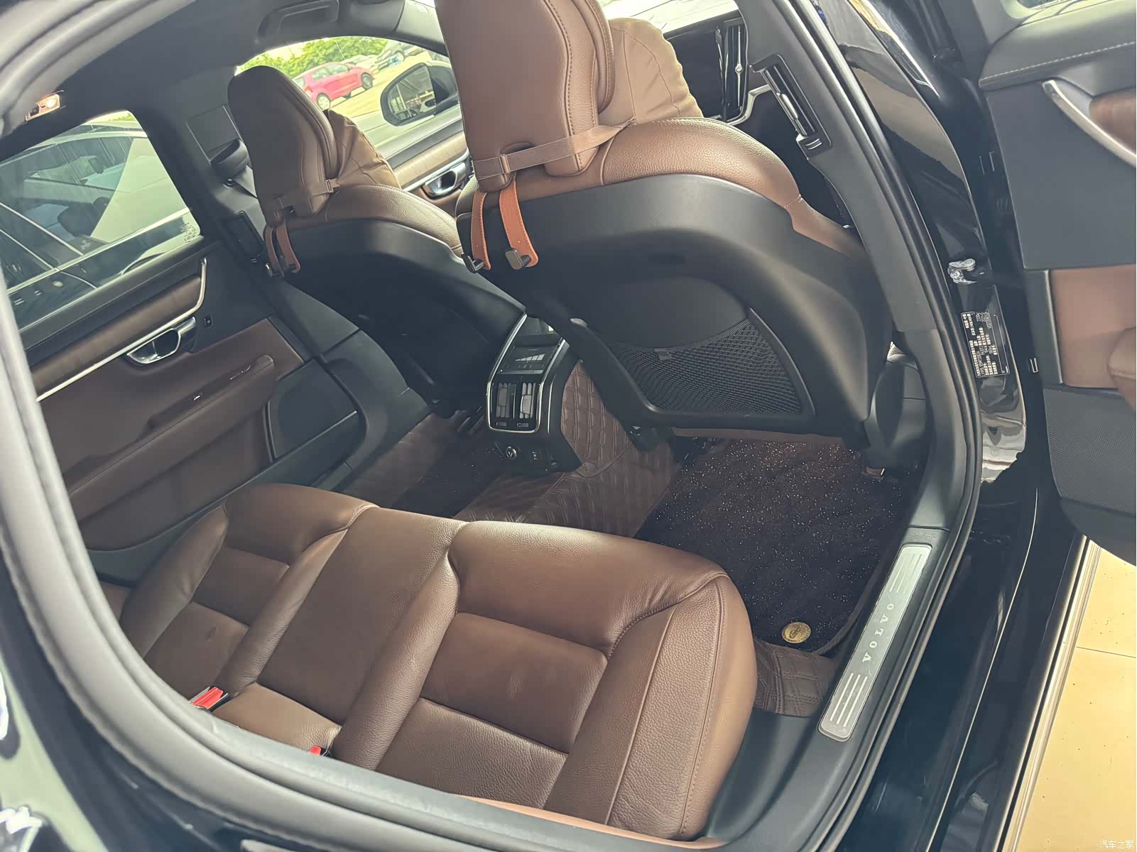 Volvo S90, 2021 все фото