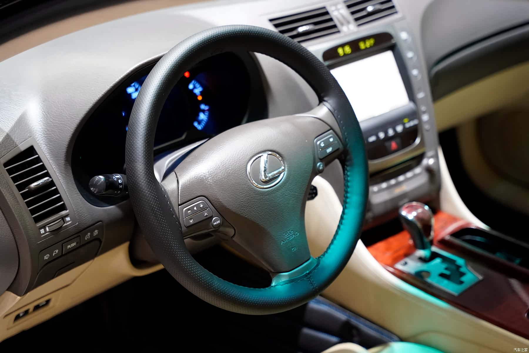 Lexus GS, 2011 14