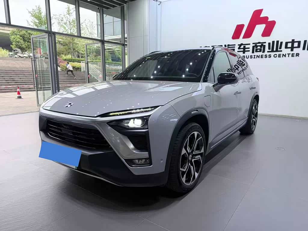 NIO ES8