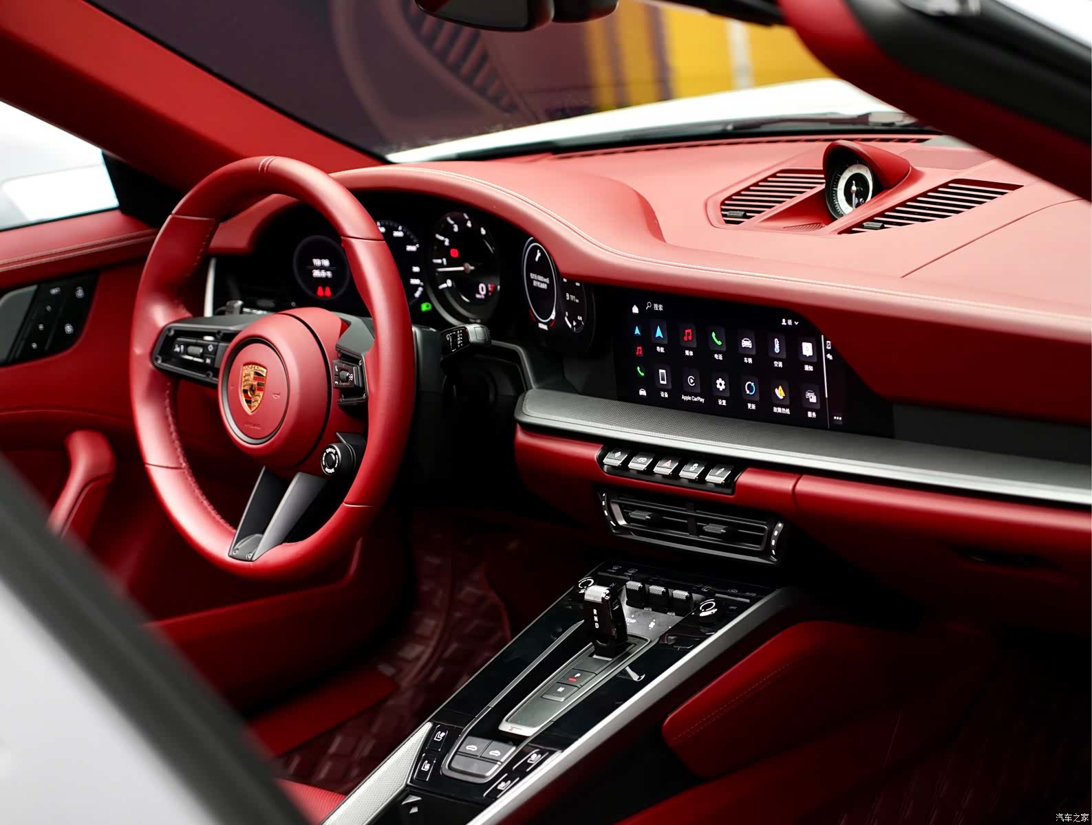 Porsche 911, 2023 10