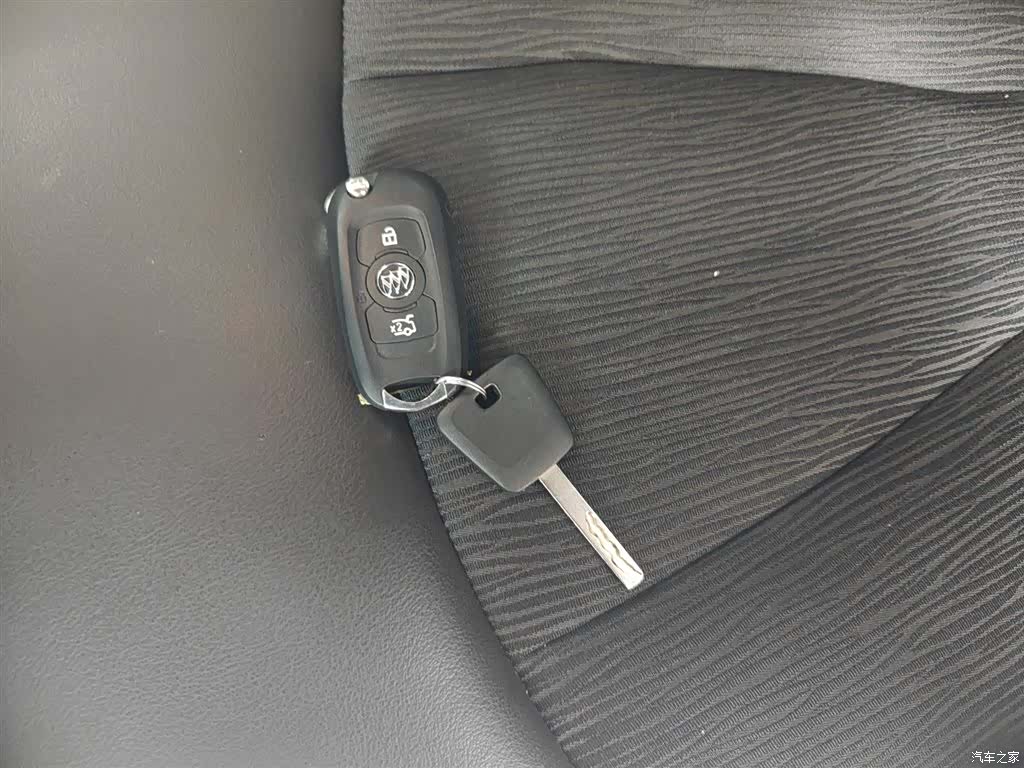 Buick Verano, 2017 9