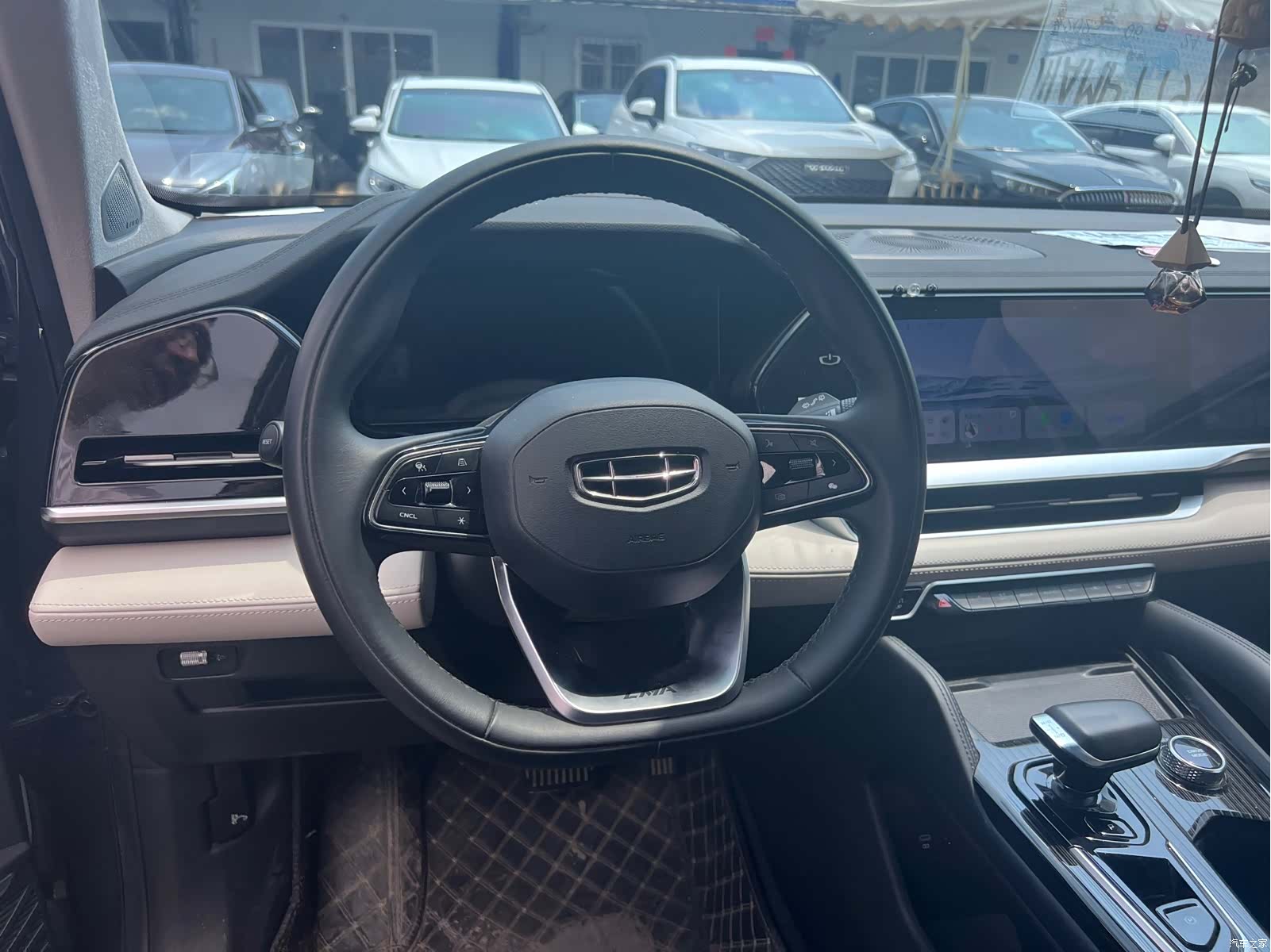 Geely Xingyue L, 2024 16