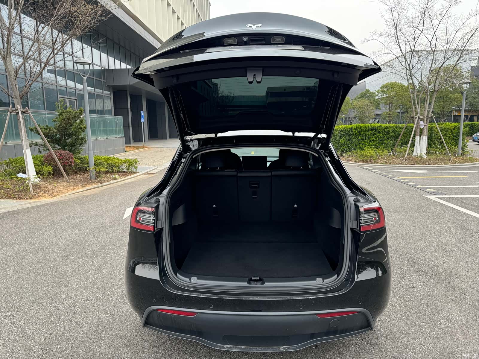 Tesla Model Y, 2024 15