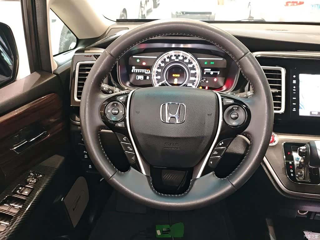 Honda Elysion, 2018 4