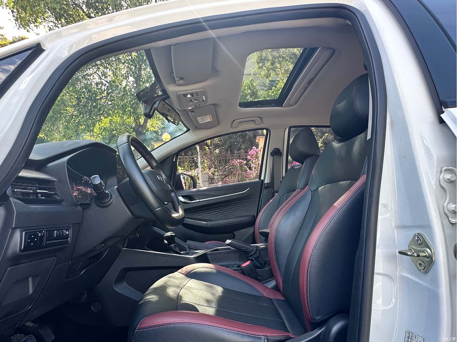 Geely X3, 2022 11
