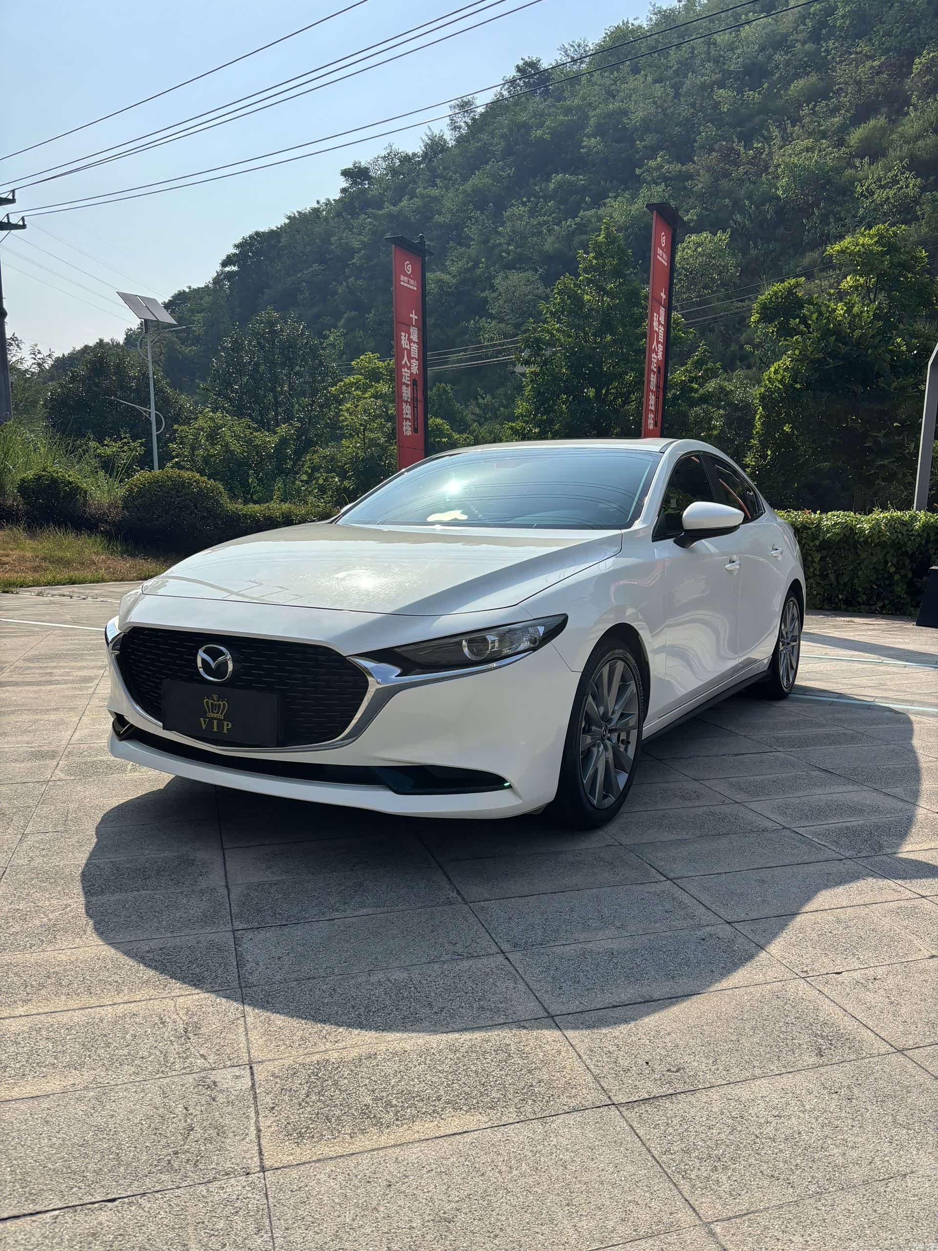 Mazda Mazda3, 2022 1