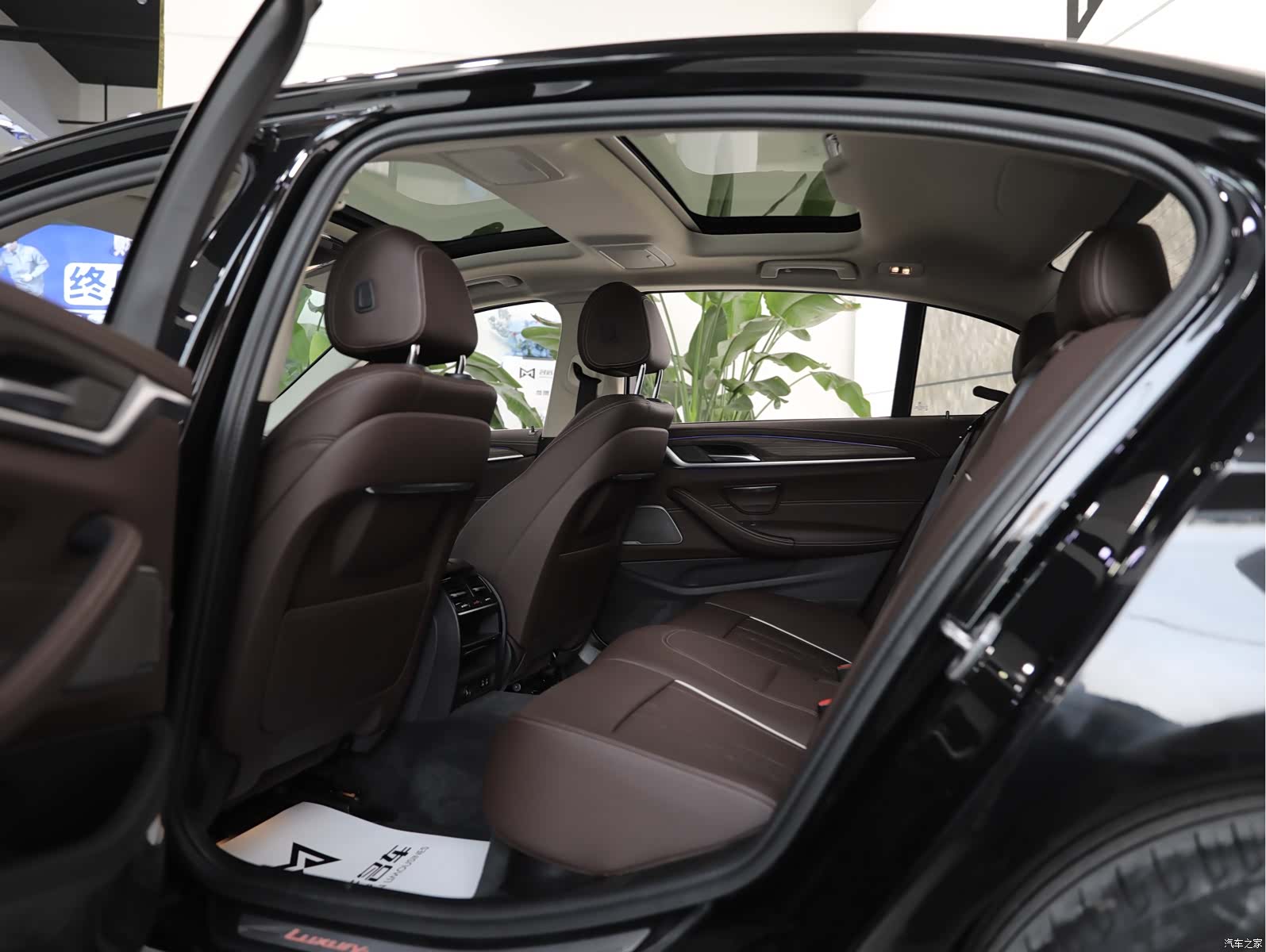 BMW 5 Series, 2022 12