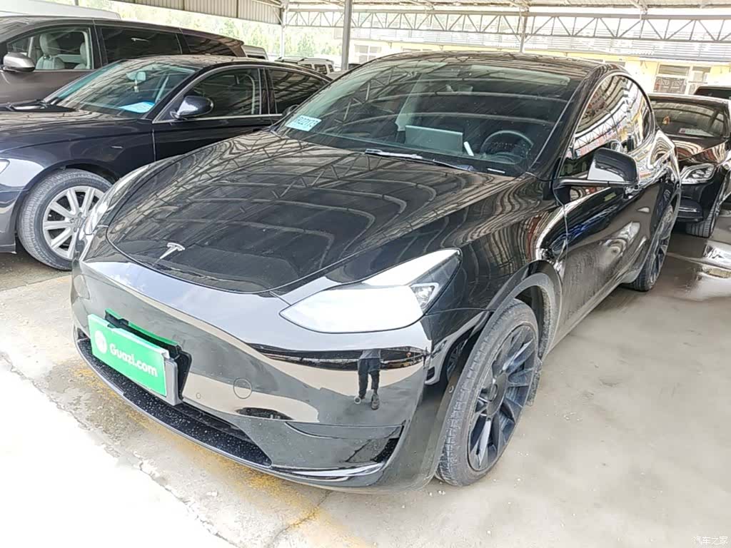 Tesla Model Y, 2022 1