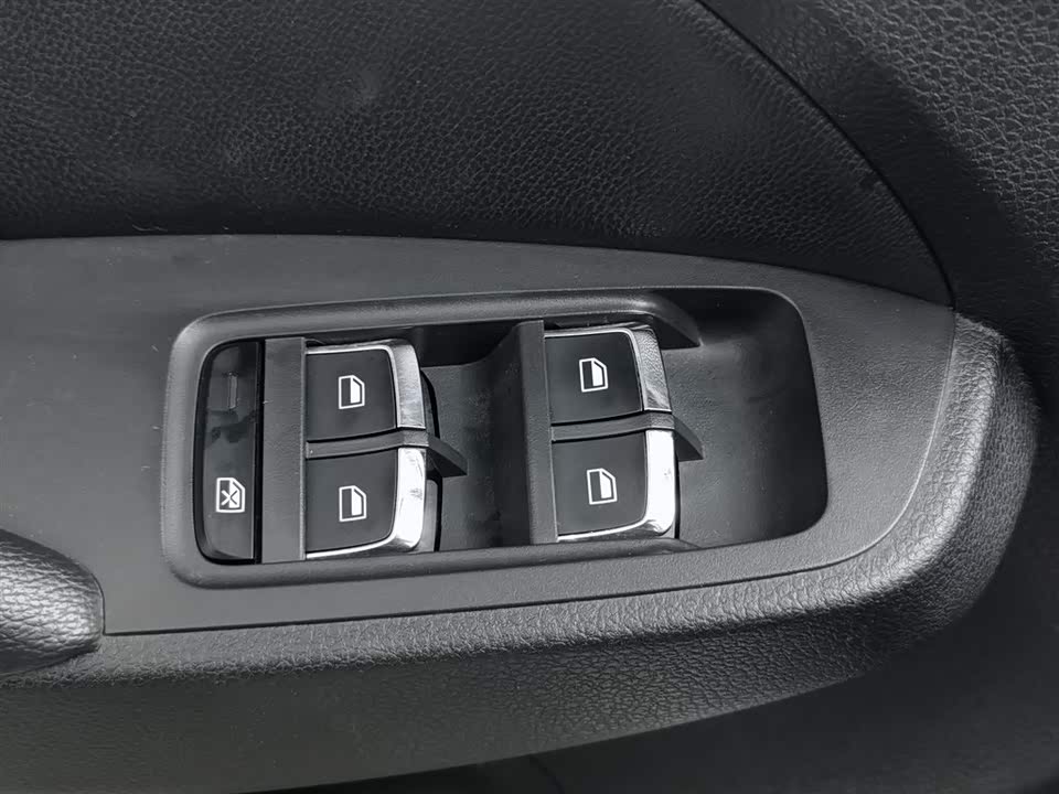 Roewe RX5 Roewe RX5