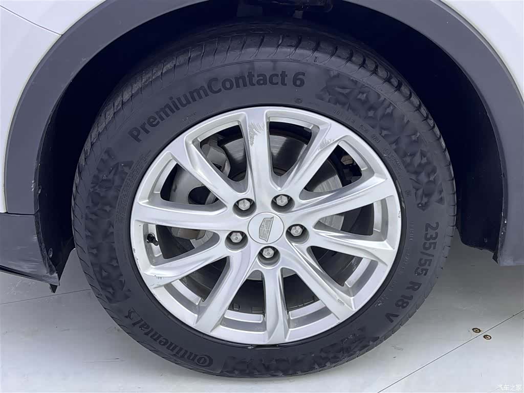Cadillac XT4, 2019 11