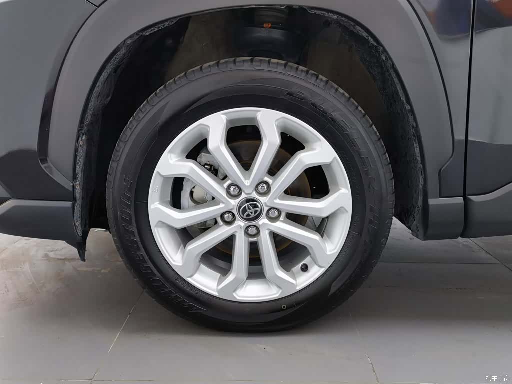 Toyota Frontlander, 2024 17