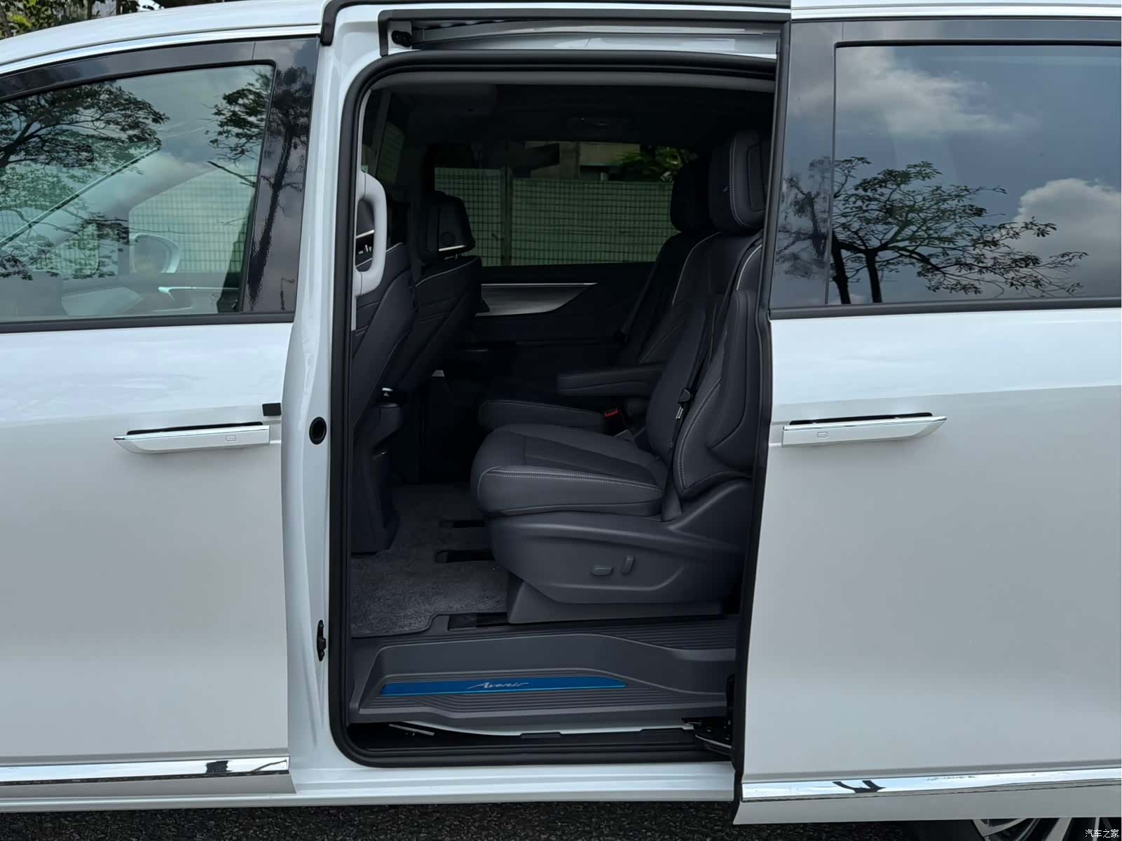 Buick GL8, 2026 9