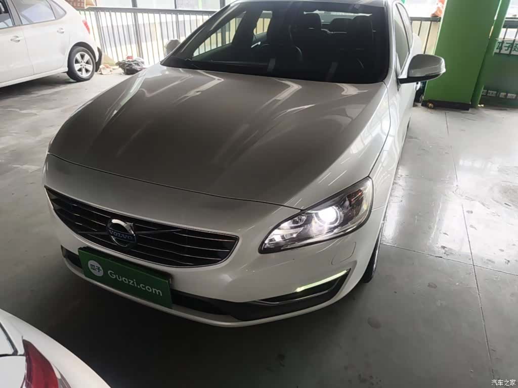 Volvo S60, 2016 3