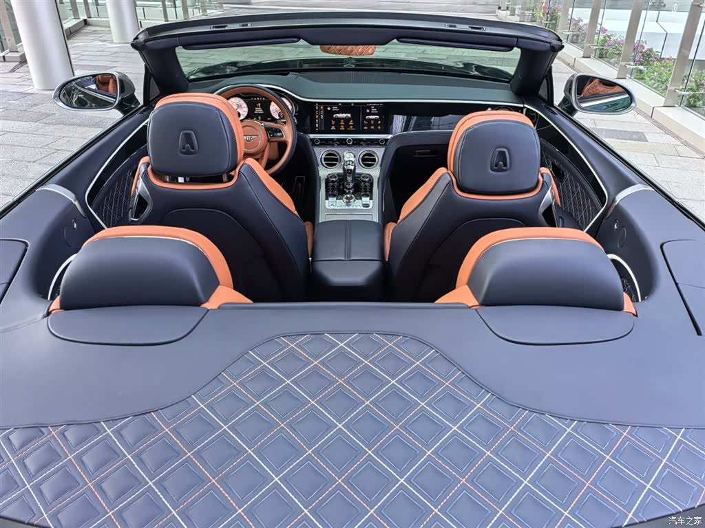 Bentley Continental GT, 2022 13