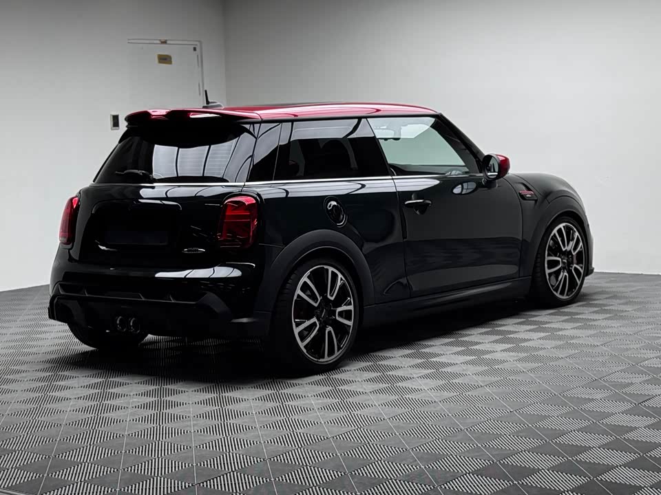 MINI JCW