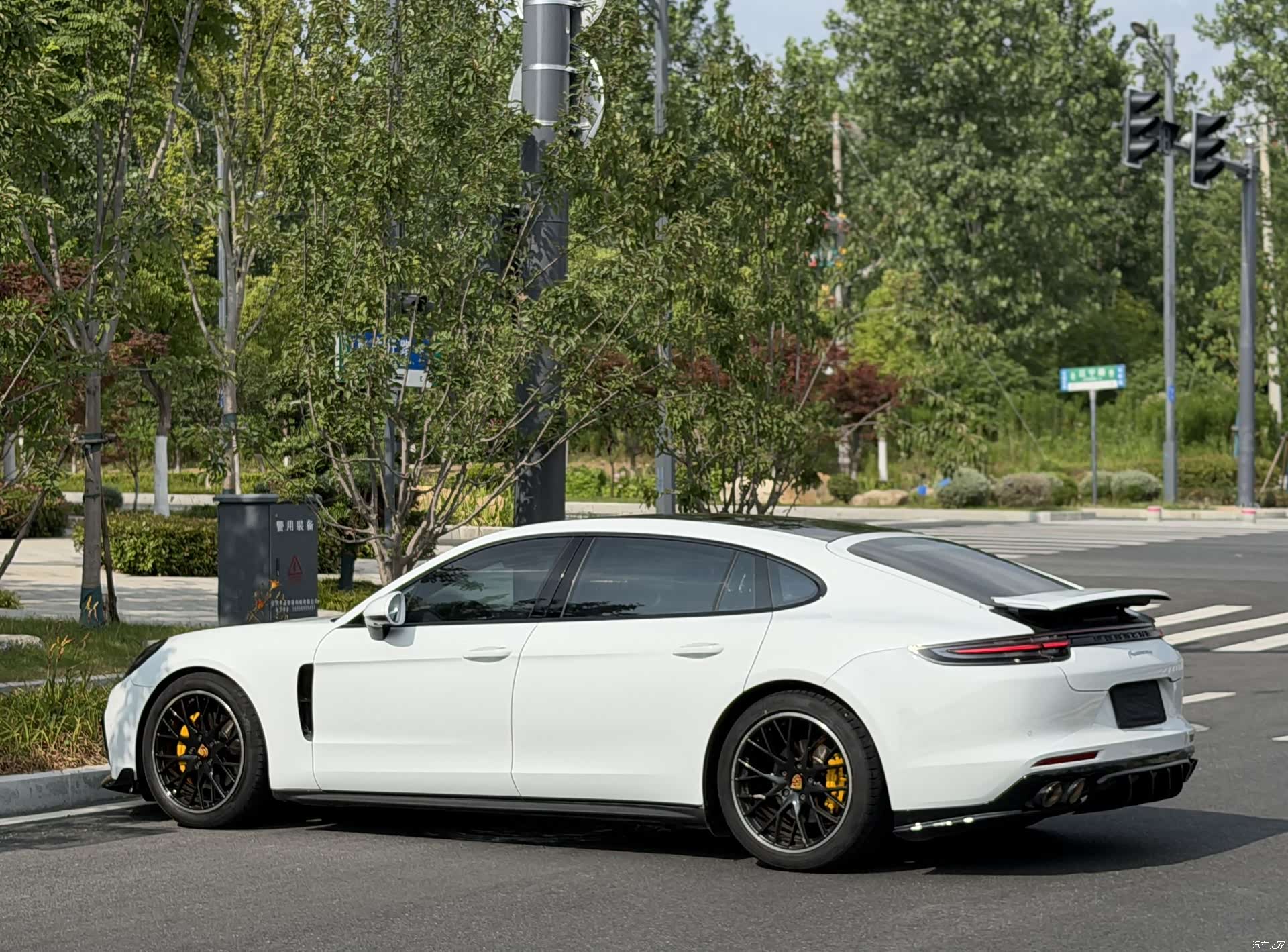 Porsche Panamera, 2019 9